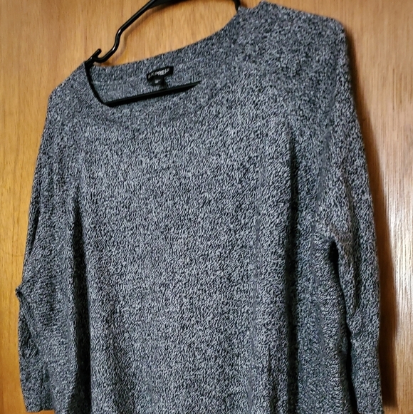 Black and Gray Tunic Style Sweater - Picture 2 of 5